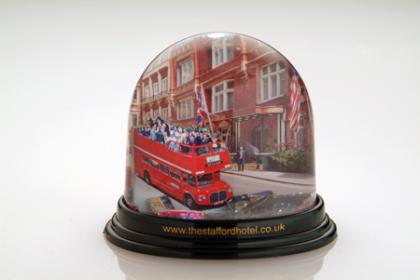 Classic Round Snowglobe