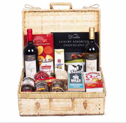 THE LEWES HAMPER