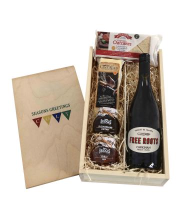 CHEDDAR CHEESE & WINE CRATE