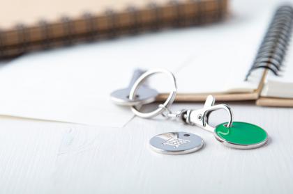 trolley coin keyring