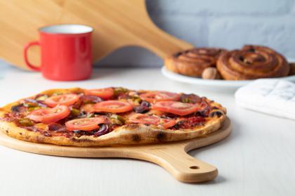 pizza cutting board