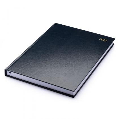 Strata A4 Pagaday Desk Diary