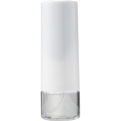 Lens cleaning spray