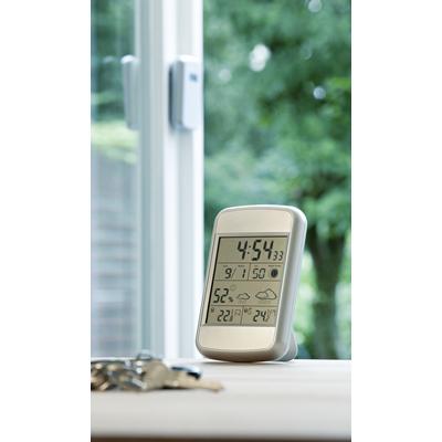Weather station with outside sensor