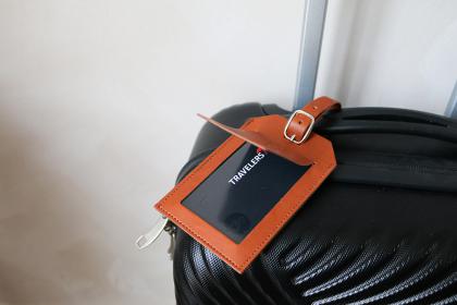 Tile Slim with Vegan Leather Luggage Tag