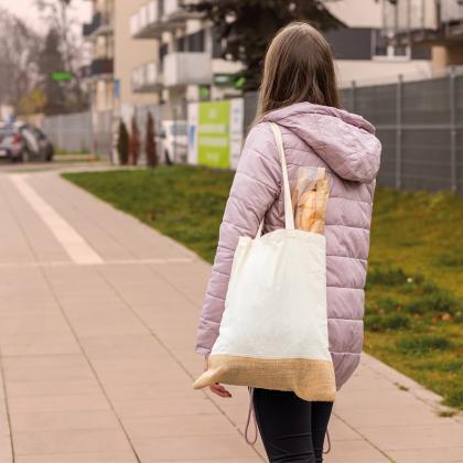 Carrying bag with jute bottom