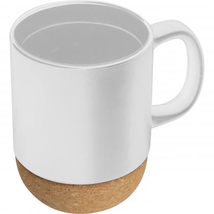 Ceramic mug with cork ground