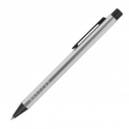 Retractable ballpen made of metal