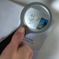 Plastic magnifier with white LED