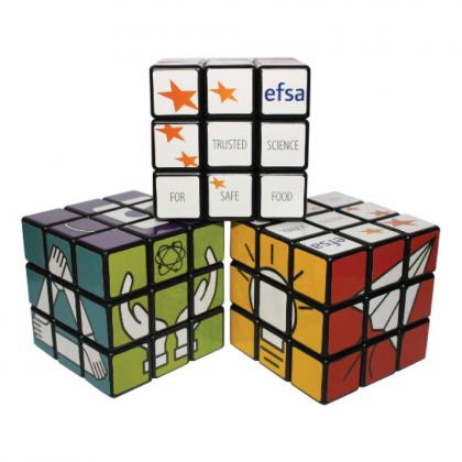 rotating puzzle cube