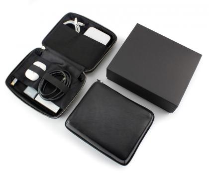 Sandringham Nappa Leather Zipped Tech Pouch in Black