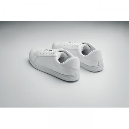 Blancos - Sneakers In Pu 39