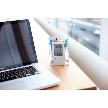 Pen holder with clock