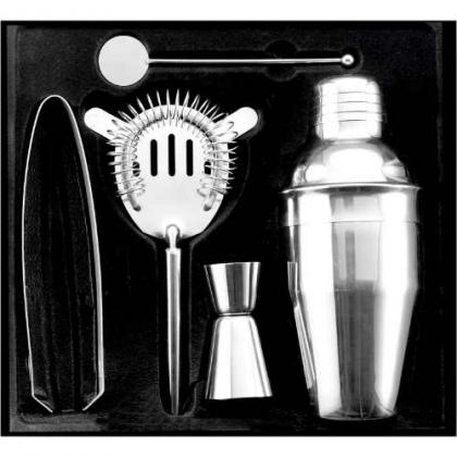 Cocktail shaker set