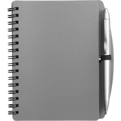 Notebook with ballpen (approx. A6)
