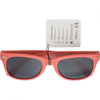 Recycled plastic sunglasses