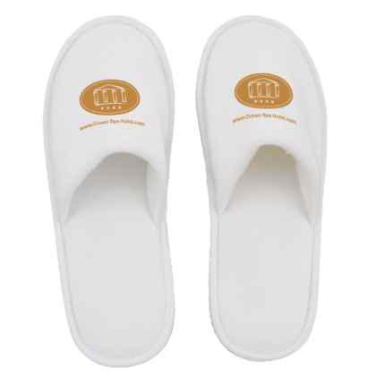 Pair of slippers, closed toe
