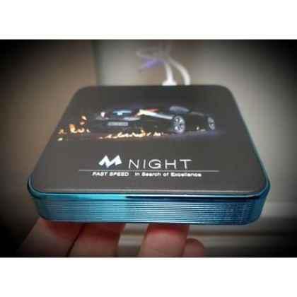 CANDY 2 - 2-IN-1 WIRELESS CHARGER & HIGH CAPACITY POWERBANK.