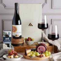 red wine & cheese gift box
