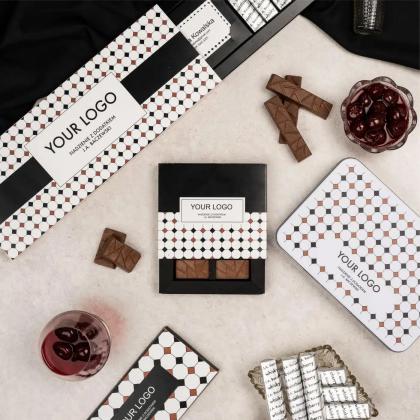 VARIETIES PRALINES 15 PCS J.A BACZEWSKI LINE