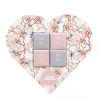 SET OF SQUARE CHOCOLATES IN A SHAPE ENVELOPE – HEART
