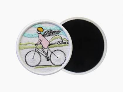 Embroidered magnet