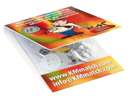 Booklet with sewing set, 47x59mm Content: sewing set