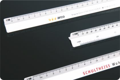 Platic triangular ruler L615 • L630