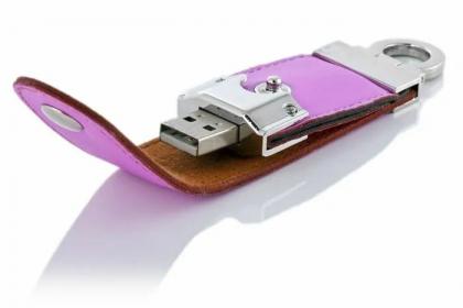 BUTTON FLIP Leather USB Drive