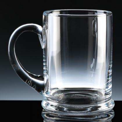 Balmoral Glass 1pt Heeled Tankard