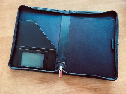 Biodegrdable PU A5 Zipped Folder