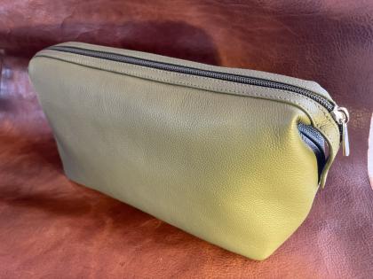 Melbourne Leather Wash Bag
