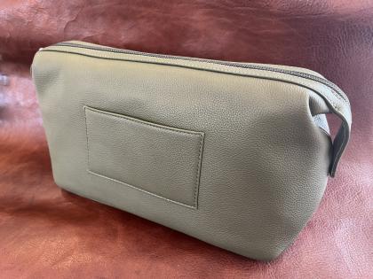 Melbourne Leather Wash Bag