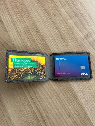 BlockTek “Flippa” Oyster Style Travel/Bank RFID Cardholder-Leather & Eco