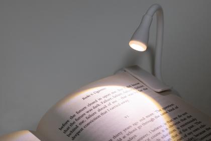 Bedtime rechargeable book light