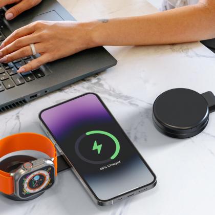 Noir Clam folding wireless charging station