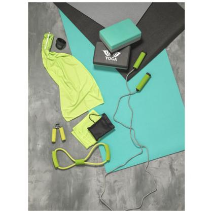 Remy cooling towel in PET container