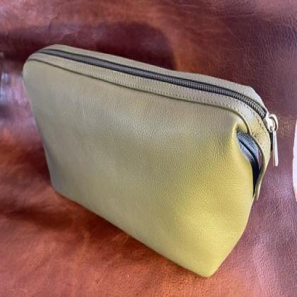 MELBOURNE LEATHER WASH BAG E152705