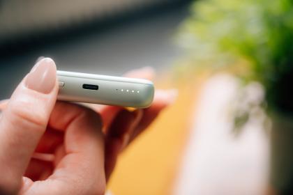 Verbatim Charge &acute;n&acute; Go Magnetic Wireless Power Bank 10000