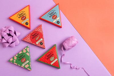 Mulling Spices in Triangle Packaging
