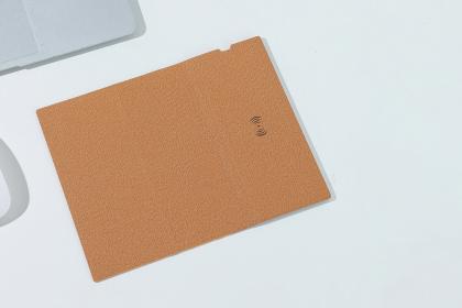 MOYA 15W Wireless Charging Mouse Pad & Phone Stand