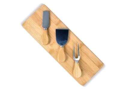Acacia serving board 37 x 18 x 1.5cm