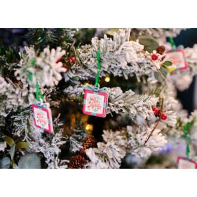 Recycled Christmas dECOration Present