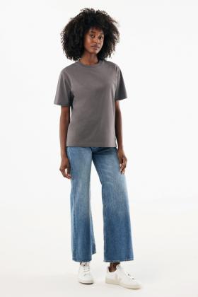 IQONIQ Nikko heavyweight recycled cotton t-shirt