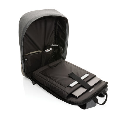 Swiss Peak AWARE&trade; RFID anti-theft 15.6'' laptop backpack
