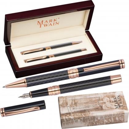 Mark Twain writing set, in a wooden case JAN