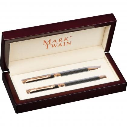 Mark Twain writing set, in a wooden case JAN