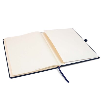 Notes London - Wilson A4 Certified Sustainably Sourced  Notebook & Pen Set in Navy