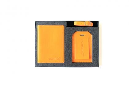 Tile Slim Vegan Leather Travel Set