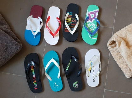 Flip Flops & Beach Sandals With Die Cut Sole